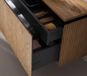 Mueble a Medida (60-120cm) Suspendido de Roble Natural Efecto 3D con 2 Cajones + Lavabo de Diseño Corian®  